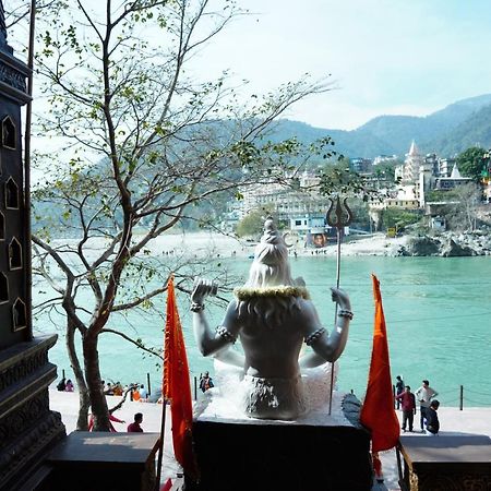 Vedic Dham Ganga Hotel Rishikesh Exterior photo