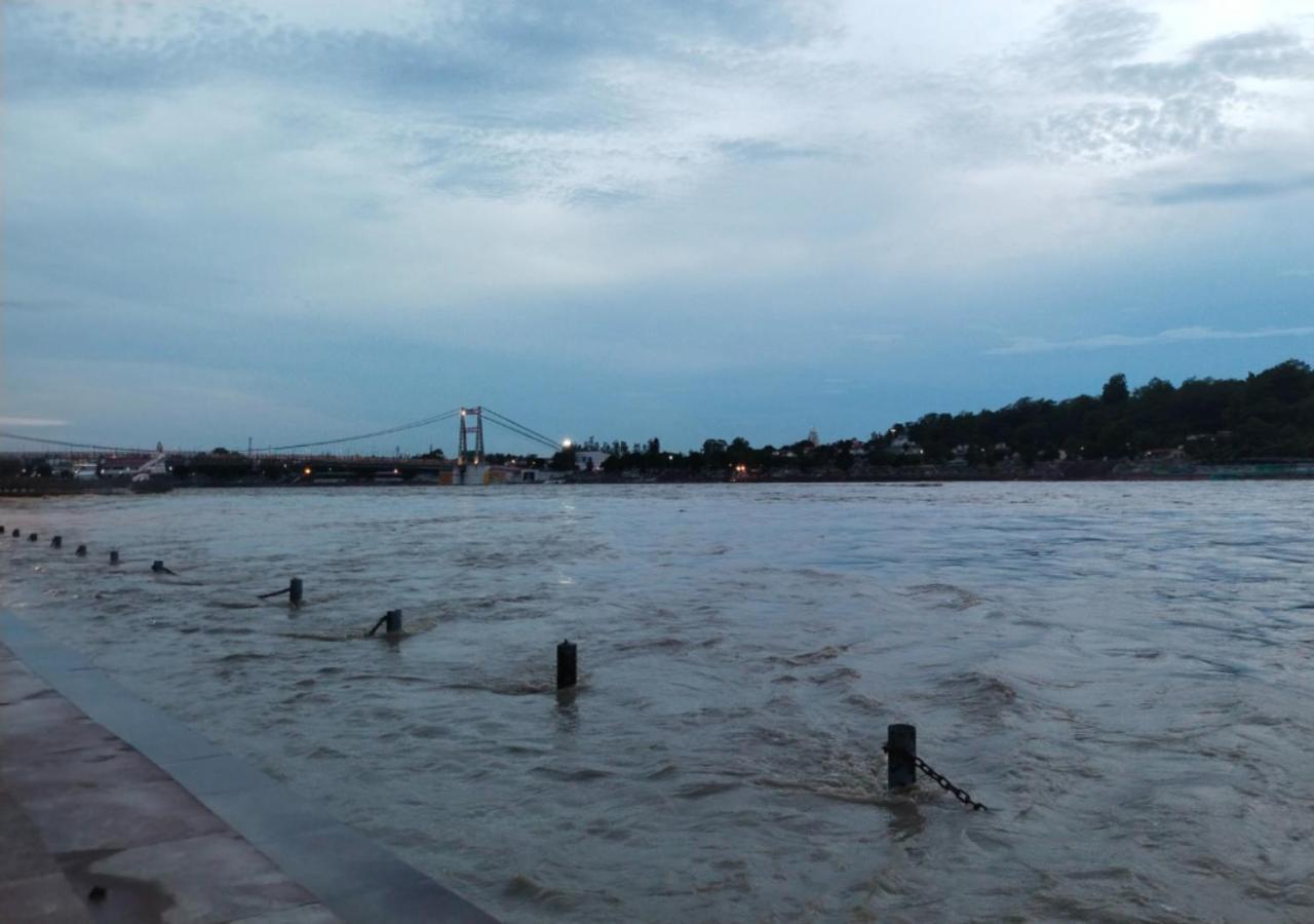 Vedic Dham Ganga Hotel Rishikesh Exterior photo